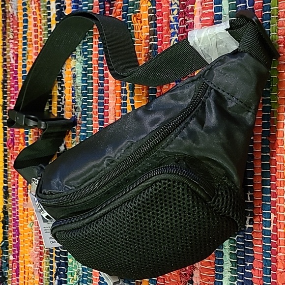Claire's Black Hip Bag Organizer Side Sling Fanny Pack Bum Bag NWTs! 🖤 - Picture 6 of 14